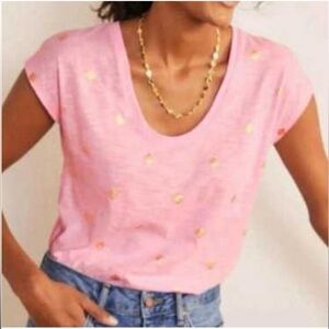 Boden Pink Cap Sleeved Women's Tee with Gold Scallop Shell Print Size medium